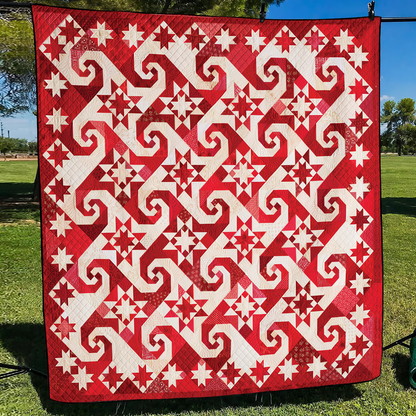 Gorgeous Snail's Tail Red And White Quilted Blanket GFTONL071