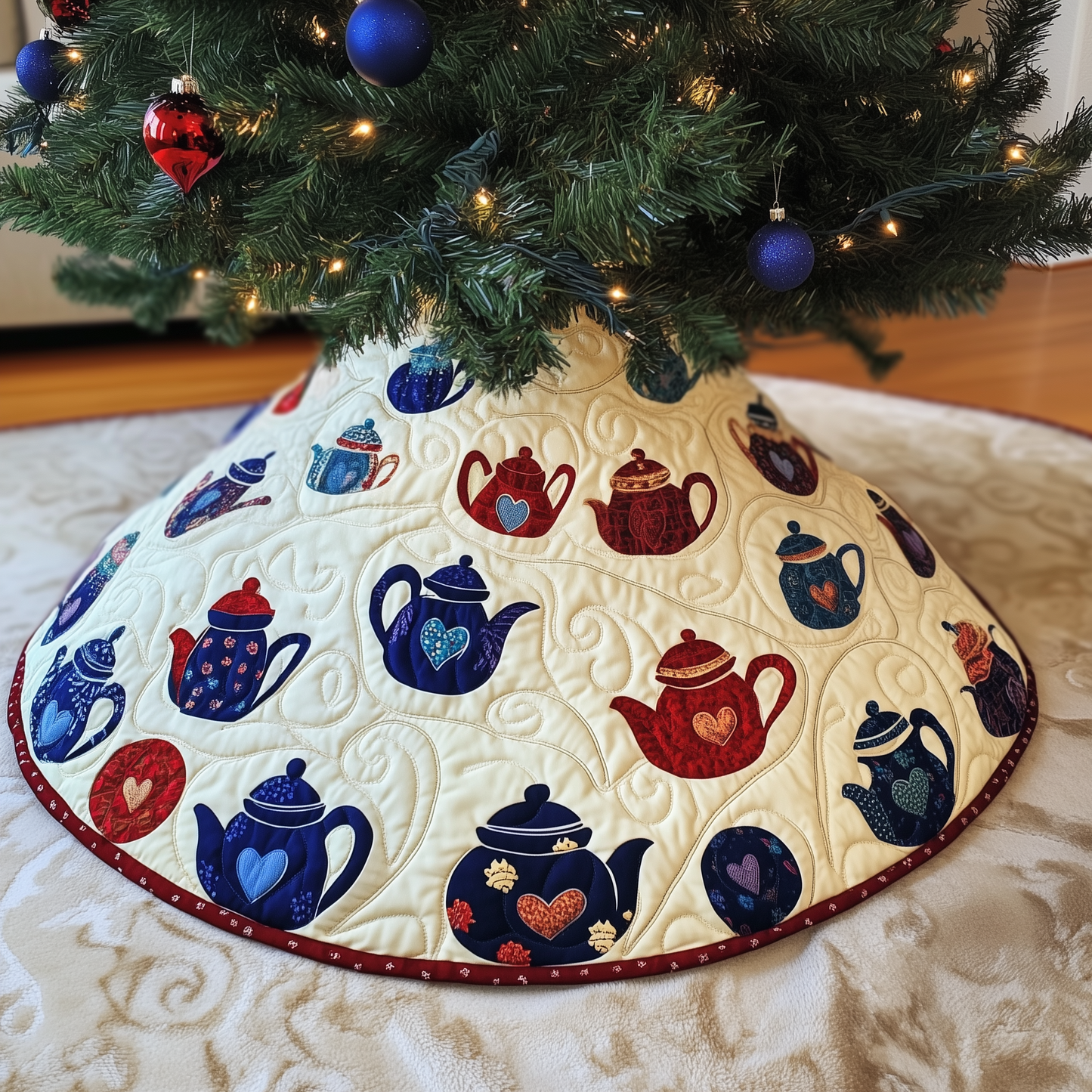 Christmas Teapot Quilted Tree Skirt GFTOAB234