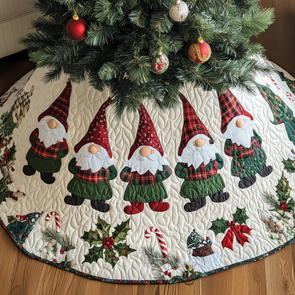 Elf Magic Christmas Quilted Tree Skirt GFTOHD080