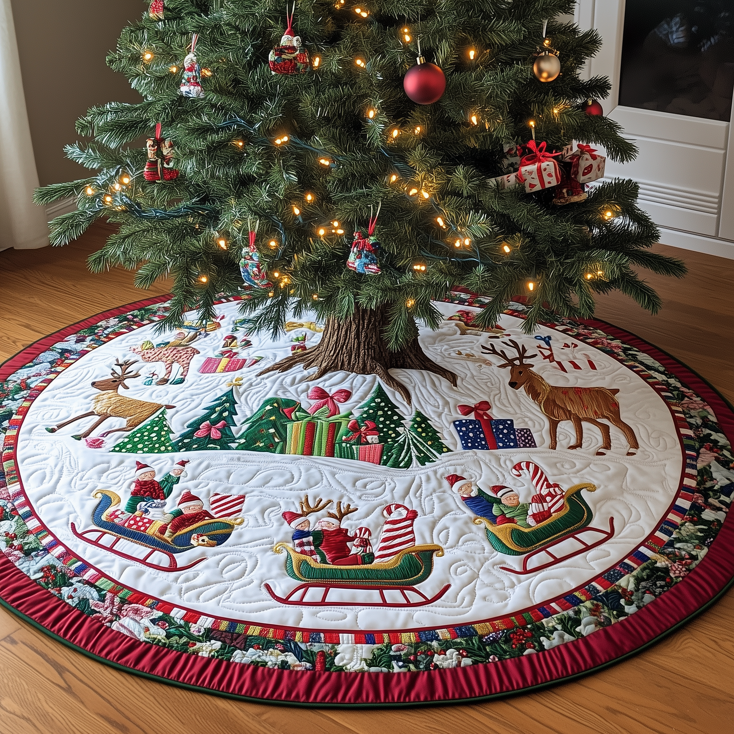 Reindeer Sleds Quilted Tree Skirt GFTOHD205