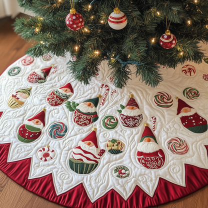 Gnomes Candy Cup Quilted Tree Skirt GFTOHD209