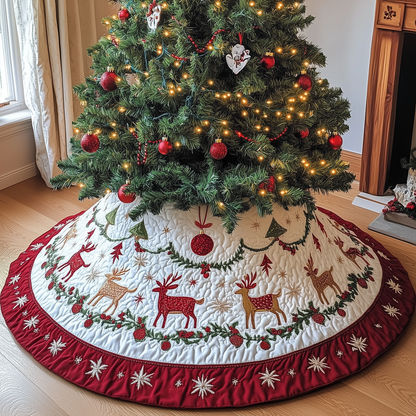 Holiday Reindeer Quilted Tree Skirt GFTOHD286