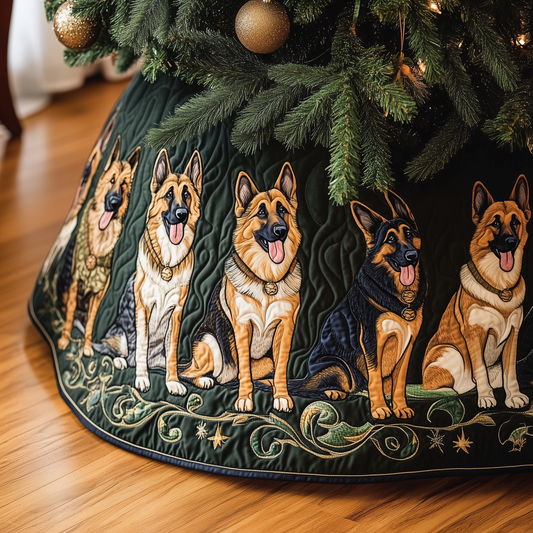 Christmas German Shepherd Quilted Tree Skirt GFTOHD590