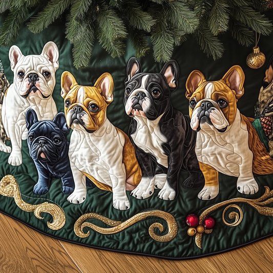 Festive Bulldog Quilted Tree Skirt GFTONL1019