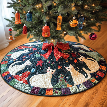 Playful Cat Quilted Tree Skirt GFTONL405