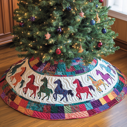 Festive Horses Quilted Tree Skirt GFTONL748