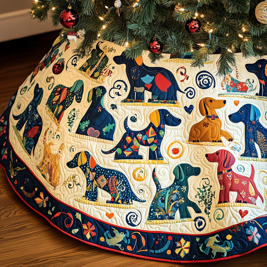 Playful Dachshund Quilted Tree Skirt GFTONL922