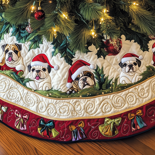 Festive English Bulldog Quilted Tree Skirt GFTOTL1196