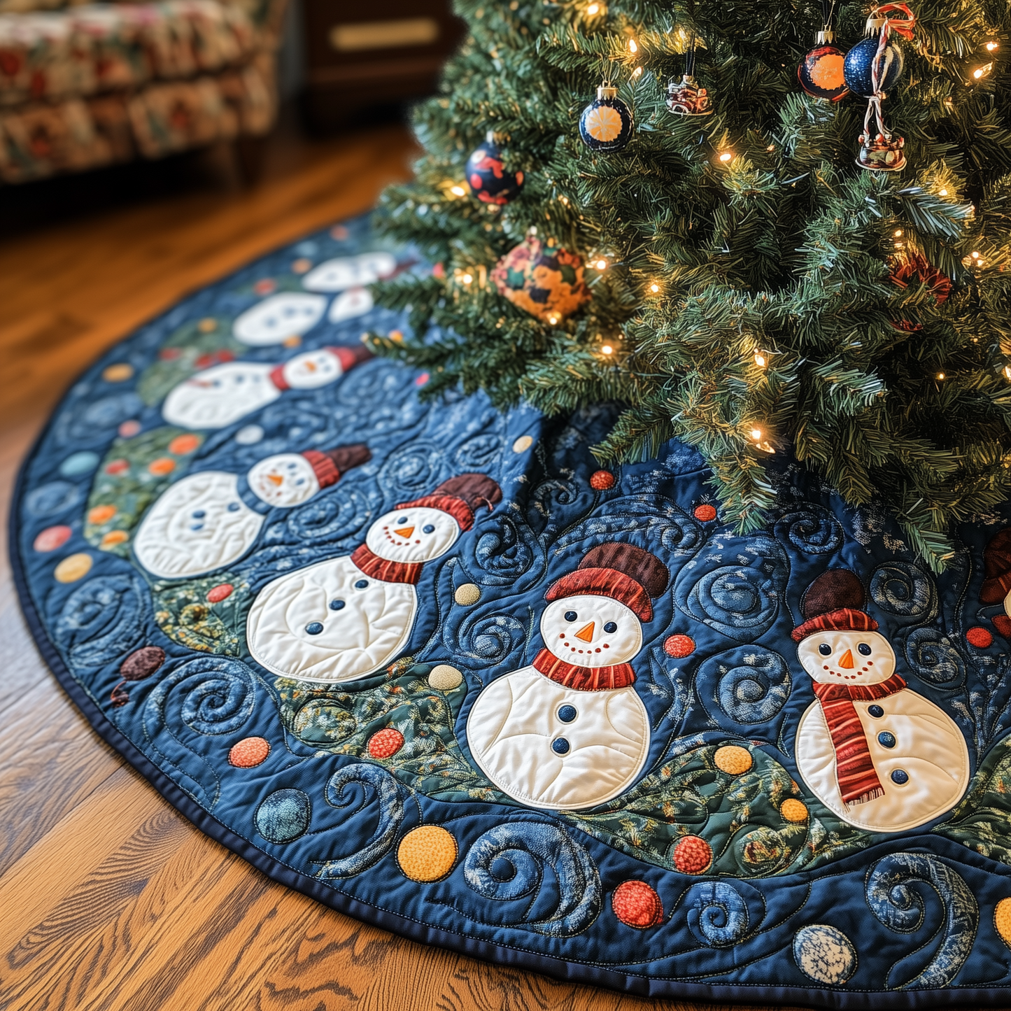 Swirls Snowmen Quilted Tree Skirt GFTOTL674