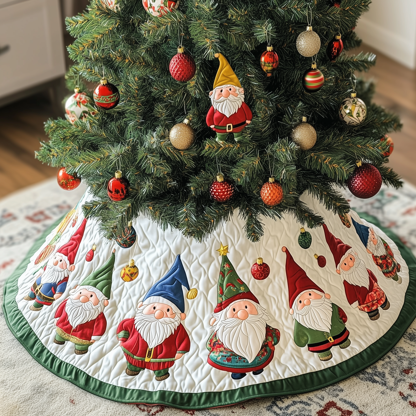 Gnome Quilted Tree Skirt GFTOTP022