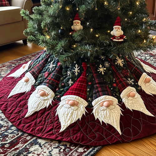 Christmas Gnome Quilted Tree Skirt GFTOTP103