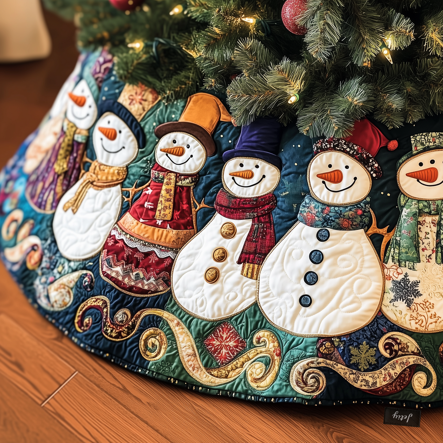 Vintage Christmas Snowman Quilted Tree Skirt GFTOTP651